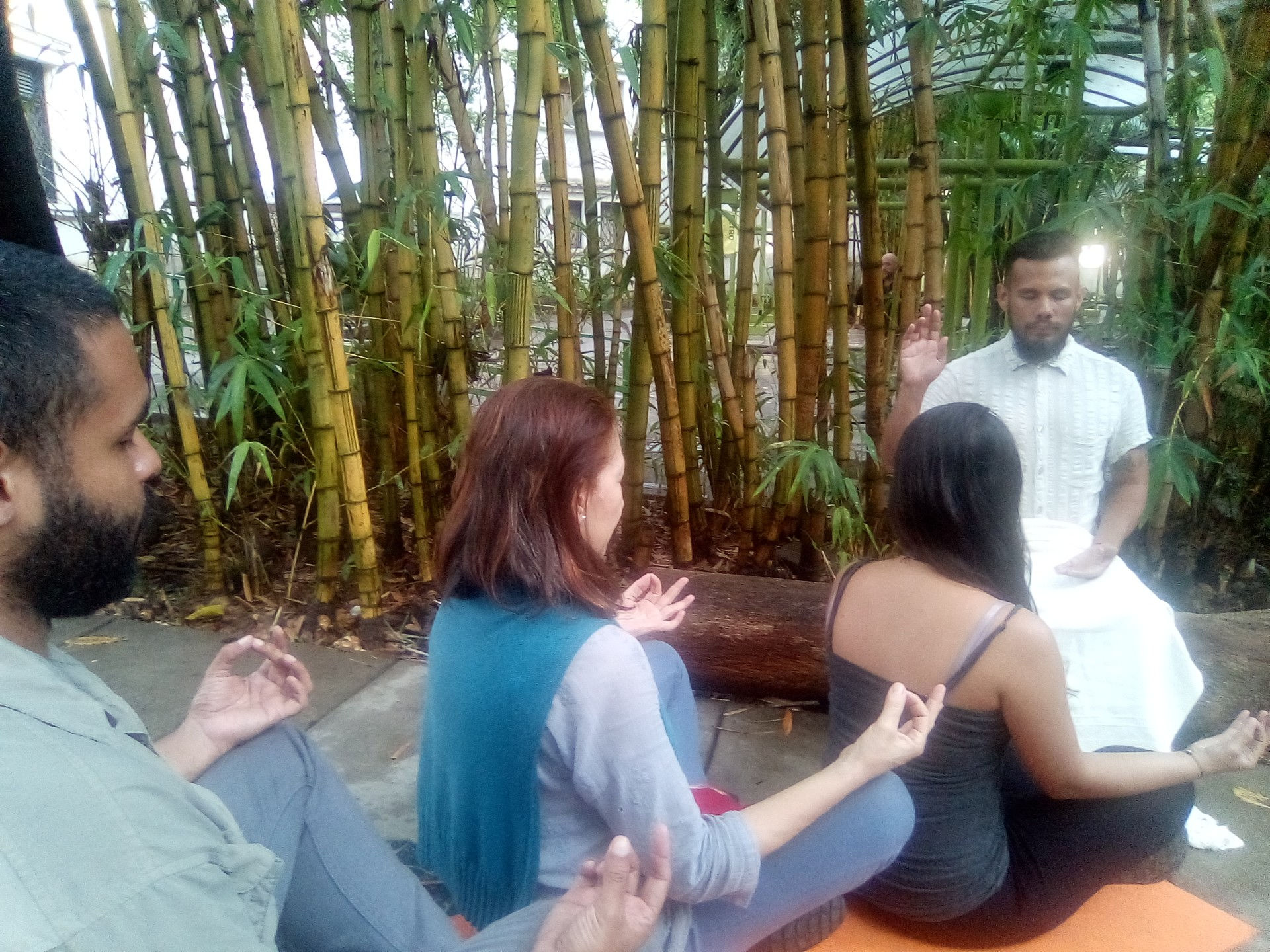 Meditación grupal